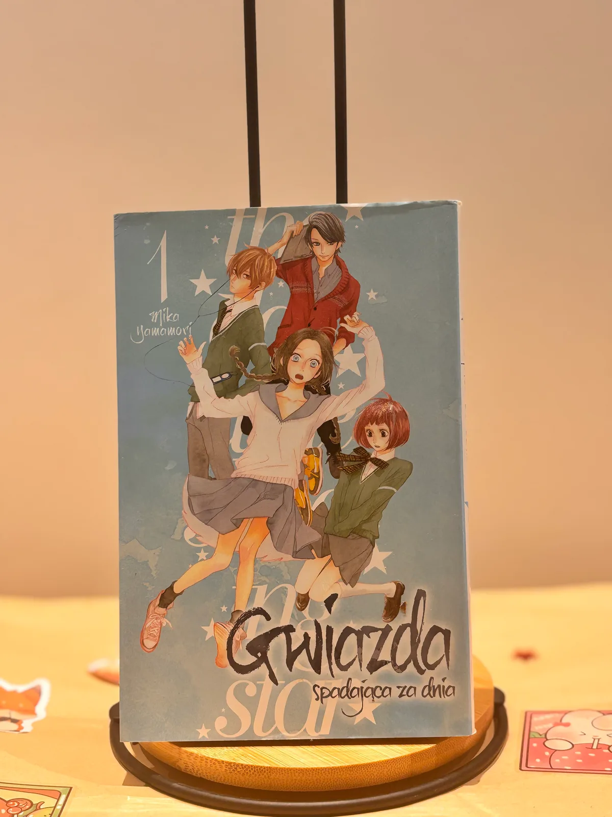Zdjęcie magazynowe 1: Gwiazda spadająca za dnia