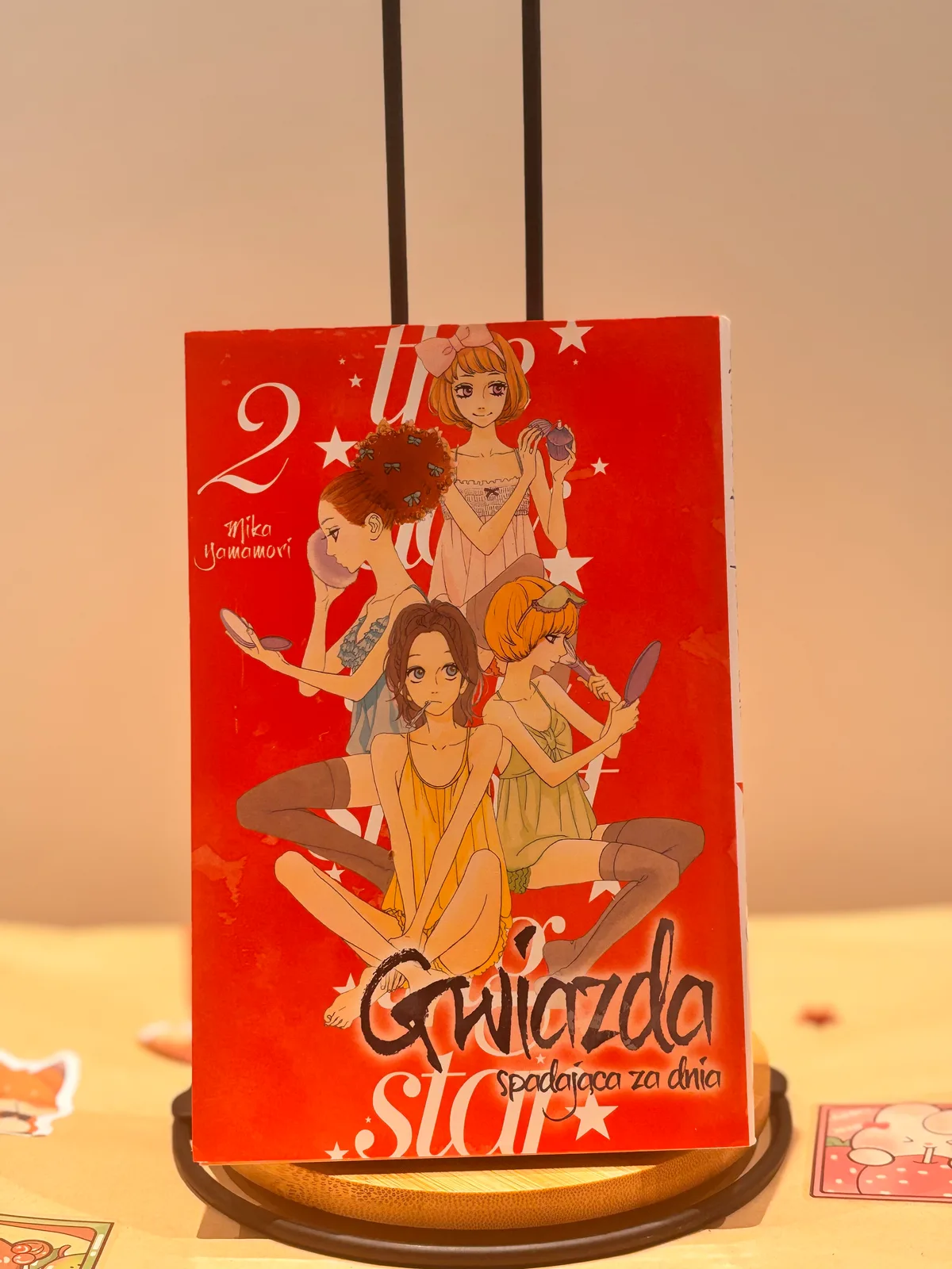Zdjęcie magazynowe 1: Gwiazda spadająca za dnia