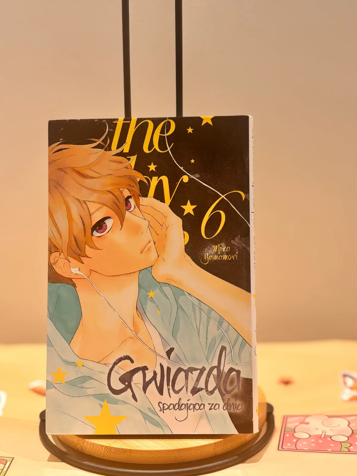 Zdjęcie magazynowe 1: Gwiazda spadająca za dnia